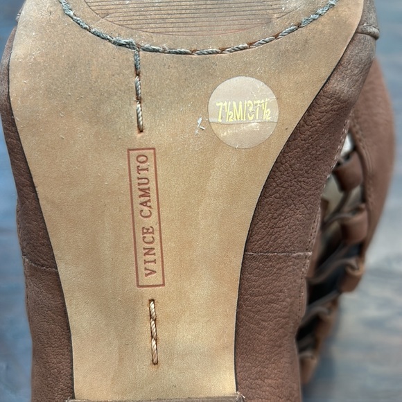 Stylish Vince Camuto Evel Caged Gladiator suede tan sandals. - Picture 8 of 10